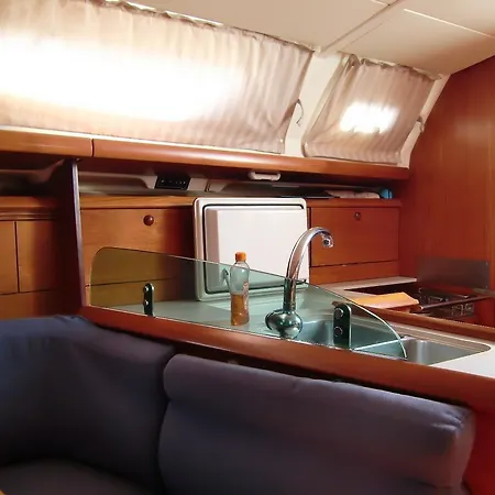 Jenneau Sun Odissey 37 Botel